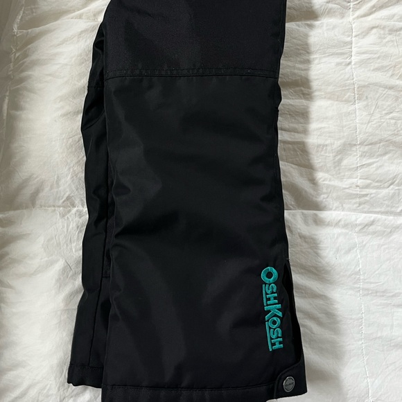 Osh Kosh kids snowpants - Picture 2 of 2